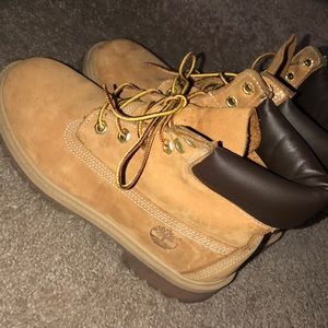 Size 5 Timberlamd boots.